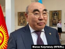 Аскар Акаев