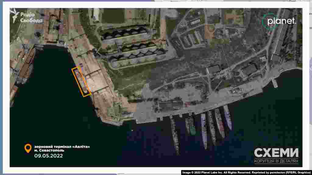 За тиждень, 9 травня, до причалу зернового терміналу пристав порівняно невеликий суховантаж. Його назву поки встановити не вдалось.&nbsp; &nbsp;