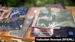 بازار فروش صنایع دستی در بسیاری از بخش های غور به شمول مرکز ولایت کم رنگ شده است