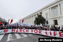 Subiectul interzicerii avortului este unul delicat în SUA. Statele și populația sunt divizate, iar decizia Curții Supreme ar putea avea un impact major acolo unde aleșii au pregătit deja legi prin care interzic avortul.