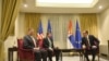 Presidenti serb, Aleksandar Vuçiq në takim me të dërguarin amerikan për Ballkanin Perëndimor, Gabriel Escobar dhe të dërguarin e Bashkimit Evropian për dialogun mes Kosovës dhe Serbisë, Miroslav Lajçak.