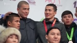 Грек-рим күрөшү: Дүйнө чемпиондорунун агаларынын жеңиши