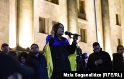 Елене Хоштарія