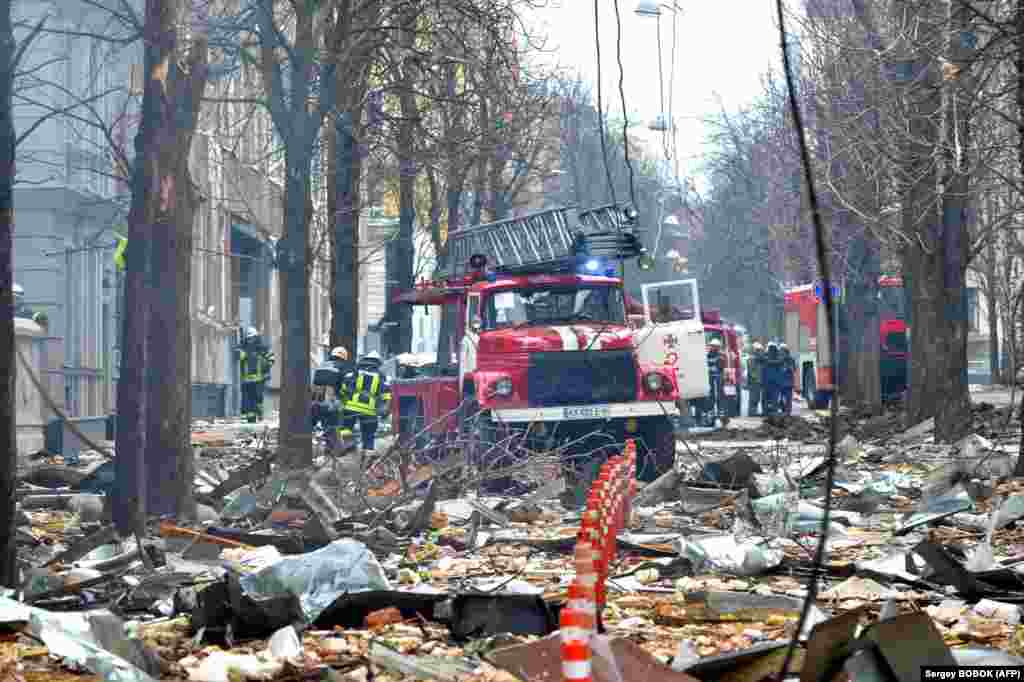 Ліквідацыя пажару ў комплексе будынкаў Харкаўскай абласной службы бясьпекі і абласной паліцыі