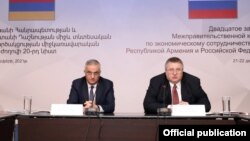Հայաստանի և Ռուսաստանի փոխվարչապետերը,
Հայ-ռուսական տնտեսական համագործակցության միջկառավարական հանձնաժողովի 20-րդ նիստը, Երևան, 22-ը դեկտեմբերի, 2021թ.
