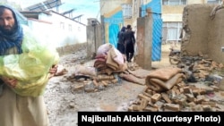 باشنده گان مناطق سیلاب زده خواهان کمک های فوری حکومت و نهاد های بین المللی هستند