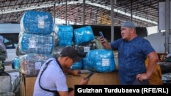 "Дордой" базарынан Орусияга, Казакстанга товар салган ишкерлер, 2022-жыл. 