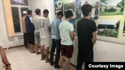 Калайман мушташка шектелип кармалгандар. Жалал-Абад, 22-август, 2022