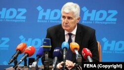 Dragan Čović na konferenciji za medije nakon sjednice Predsjedništva Hrvatske demokratske zajednice BiH 19. januara 2022.