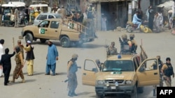 پاکستاني پوځیان په شمالي وزیرستان کې د ګزمې پر مهال - پخوانی انځور. 