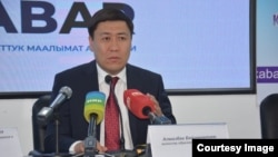 Алмазбек Бейшеналиев.