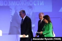 Kazahstanski i ruski predsjednici Margarita Simonyan na plenarnoj sjednici Međunarodnog ekonomskog foruma u Sankt Peterburgu (SPIEF) 2022.