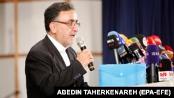 مصطفا تاجزاده د ایران د ستر مذهبي مشر سخت منتقد دی - پخوانی انځور. 