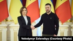 Володимир Зеленський і Мая Санду під час зустрічі в Києві, січень 2025 року. Україна і Молдова є кандидатами на вступ до Євросоюзу