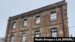 Shtëpia e Xhafer Devës në Mitrovicë të Jugut. 