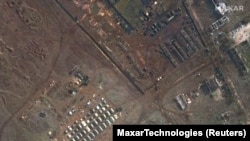 Окупована Євпаторія, Крим. Намети і військова техніка, 1 лютого 2022 року