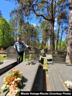 Крушиняна зиратында