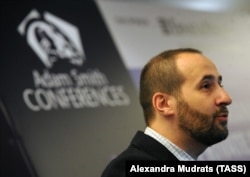 Economist rus Andrei Movcian