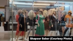 عروسک ها در یک دکان در هرات