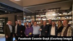 Grupul contributorilor de la Gold FM, membri și susținători ai nou înființatului Club de Presă.