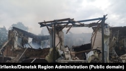 За даними слідства, 18 червня сили РФ атакували Святогірськ з С-300 – у зоні ураження опинились багатоквартирні будинки та приватні домоволодіння. Архівне фото 