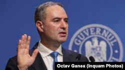 Ministrul Finanțelor, Alexandru Nazare, spune că deficitul bugetar e în scădere, grație măsurilor fiscale și de economisire luate de Guvern.