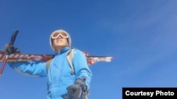 Шамурат Матиев лыжаны эркин тебүү (Фрирайт) боюнча адис.