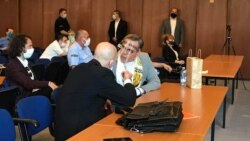 Prvooptuženi Bojan Jovanovski (Boki 13) u sudu. Izrečena mu je kazna od devet godina zatvora. 18. jun 2020.