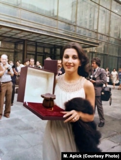 پس از دریافت جایزه در جشنواره بین‌المللی مسکو