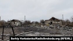 Українські військові зазначають, що противник використовує стару тактику – інфільтрує окремі групи в район непідконтрольних йому селищ з метою зняти постановочні відео 