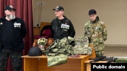 Экс-наемники ЧВК "Вагнер" на встрече со школьниками, фото со странички гимназии № 9 Ставрополя в социальной сети "ВКонтакте"