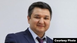 Алишер Акбаралиев.