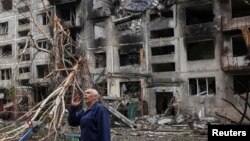 Наслідки російських обстрілів у Мирнограді на Донеччині, травень 2025 року