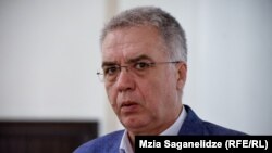 დავით სერგეენკომ 2023 წლის 7 მარტს, დარბაზში ყოფნის მიუხედავად, არ მიიღო მონაწილეობა კენჭისყრაში ე.წ. აგენტების შესახებ კანონზე, რომელიც საზოგადოებაში „რუსული კანონის“ სახელით არის ცნობილი,