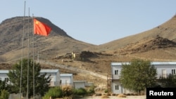 د عینکو د مس د کان سیمه-ارشیف