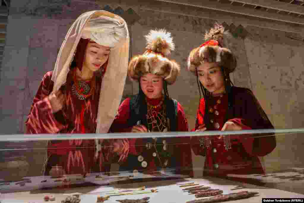 19 листопада, Киргизстан.&nbsp;Національний історичний музей у Бішкеку відкрився після кількох років ремонту і судових позовів, пов'язаних із корупційними скандалами навколо нього