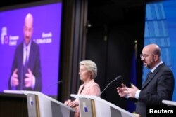 Liderii europeni au deiscutat despre Euro-obligațiunile pentru industria apărării și despre proiectul prin care Ucraina să primească profiturile activelor rusești înghețate în băncile europene, însă nu au ajuns la nicio decizie comună deocamdată.