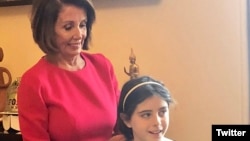 Փելոսին թոռնուհու հետ