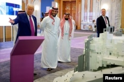 Трамп АКШ - Сауд Арабия инвестициялык форумунда. Эр-Рияд, 2025-жылдын 13-майы