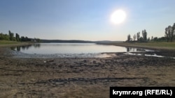 Вид на Симферопольское водохранилище, июль 2025 года