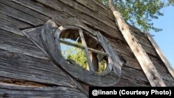 Частка драўлянай царквы ў вёсцы Калантаі. Яе пабудавалі ў 1642 годзе 