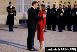 Президент Франции Эммануэль Макрон и президент Молдовы Мая Санду. Франция, 10 марта 2025 года