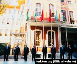 Türki dilli döwletleriň hyzmatdaşlyk geňeşiniň (Türki Geňeş) VIII sammitine gatnaşyjylar. Stambul