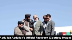 عبدالله عبدالله پس از سفر حدود چهل روزه به هند روز شنبه به کابل برگشت