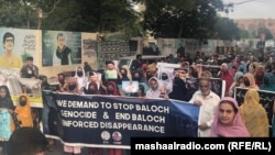 په کراچۍ په بېلا بېلو وختونو کې فعالانو د ورکو بلوڅانو د خوشې کېدو لپاره مظاهرې کړې دي ـ پخوانی انځور.