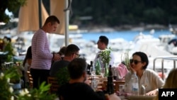 Kafić u Rovinju, juni 2025.