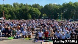 Уфада Лалә-Тюльпан мәчете ишегалды