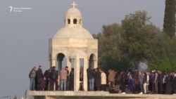 Sporna krstionica za sada ostaje na crnogorskoj obali