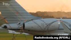 Той самий Bombardier Global Express 6000 з австрійською реєстрацією та бортовим номером OE-IDO, яким постійно користується Віктор Пінчук