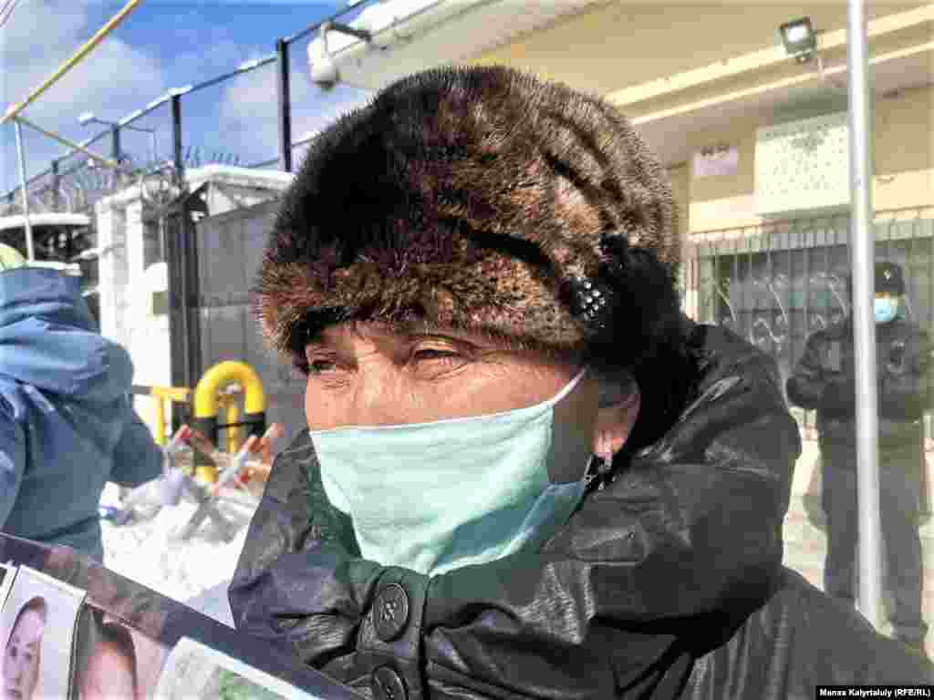 Фарида Қабылбек жұбайы, Қазақстан азаматы Рахыжан Зейнолланың Қытайдан қайта алмай отырғанына 16 жылдан асқанын айтады. Қабылбектің сөзінше, 13 жыл түрмеде, бір жарым жыл "саяси лагерьде" болған күйеуін Қытай билігі Қазақстанға қайтармай отыр. Бұған дейін Қазақстан сыртқы істер министрлігі Фарида Қабылбекке жұбайының ісіне байланысты Қытай елшілігіне ресми нота жолдағанын хабарлаған.